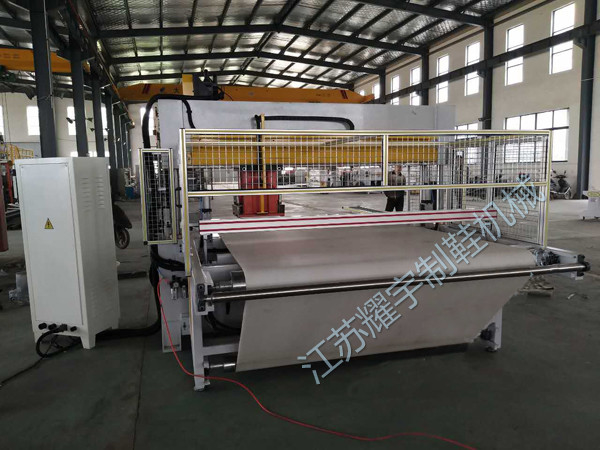 Empat Kolom Kulit Cutting Press Machine Automatic Lubrication System